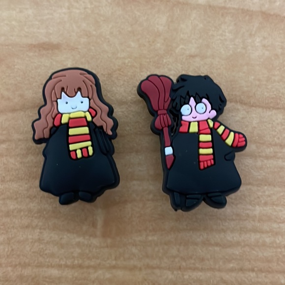 Crocs Disney characters and cartoons jibbitz,set of 8, Disney/Dreamworks charms - Picture 8 of 9